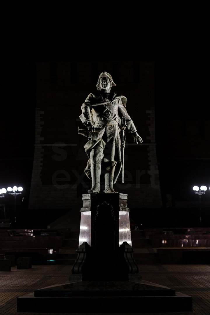 Peter the Great Monument Lighting in Nizhny Novgorod - outdoor lighting project