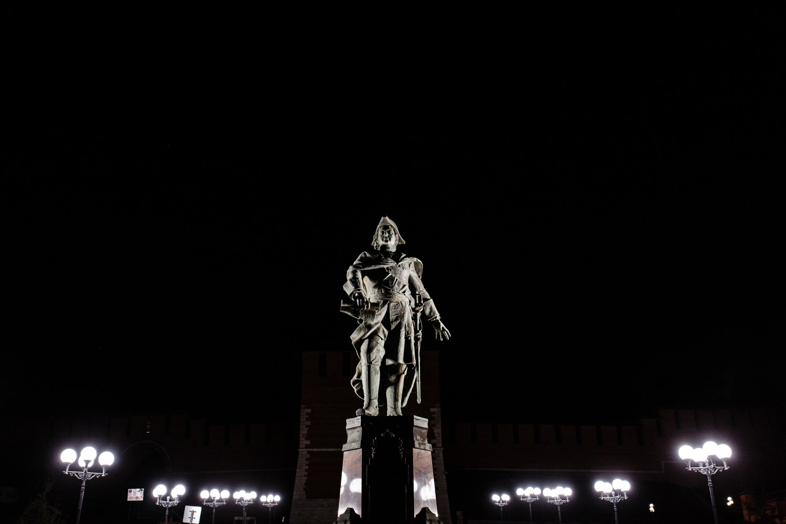 Peter the Great Monument Lighting in Nizhny Novgorod - outdoor lighting project