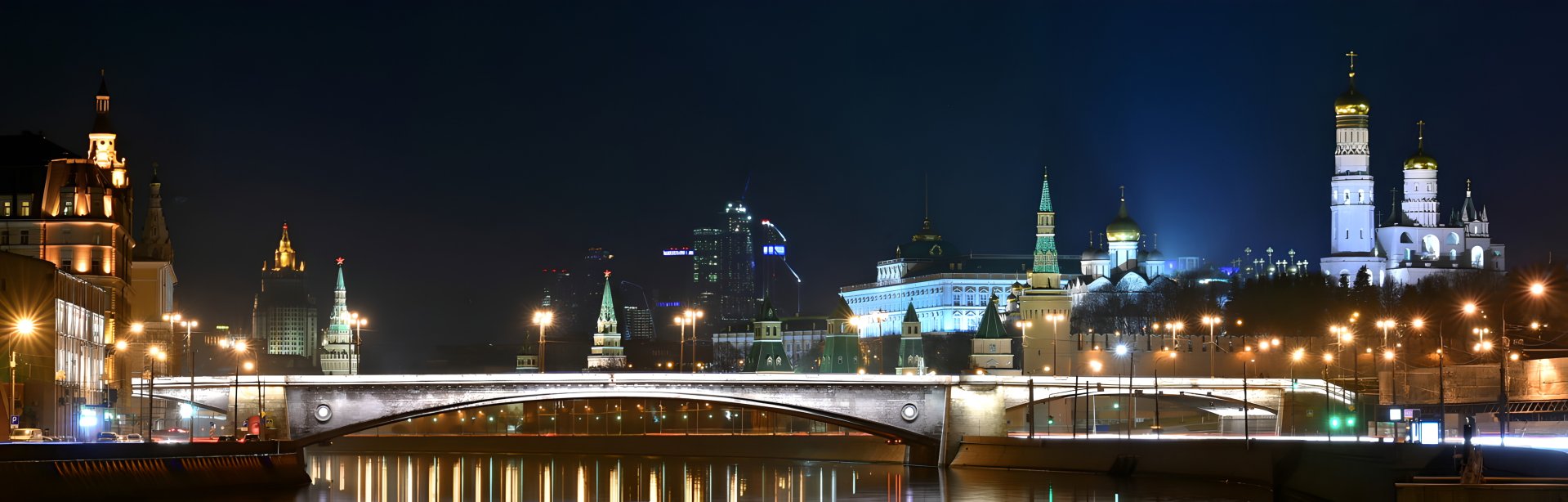 “Let there be light!”: How architectural illumination changes the city