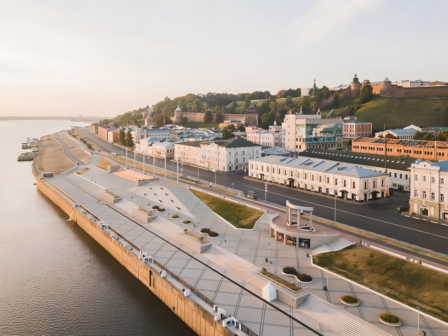 Lighting of the Nizhne-Volzhskaya Embankment: the longest and most picturesque street in Nizhny Novgorod