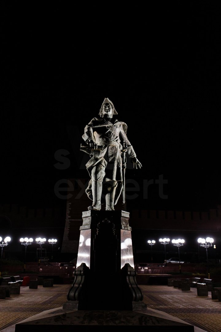 Peter the Great Monument Lighting in Nizhny Novgorod - outdoor lighting project