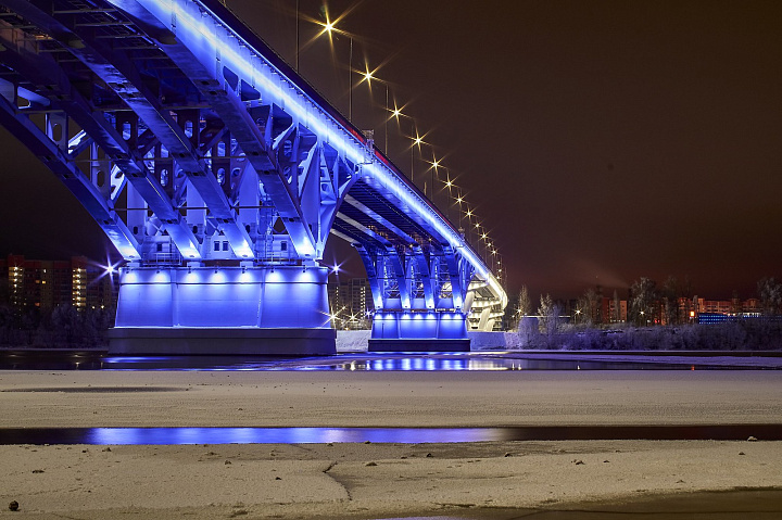 Освещение автодорожного моста в городе Дубна