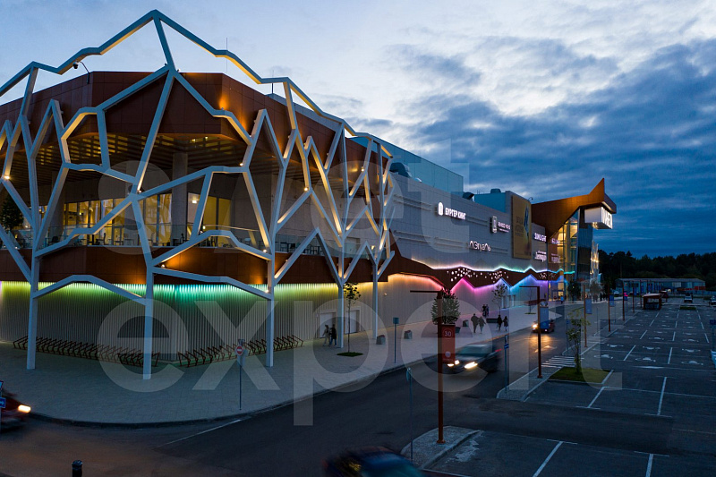 Shopping center Fabrika - outdoor lighting project