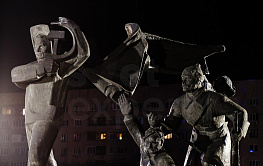 Освещение памятника В. И. Ленину в Нижнем Новгороде