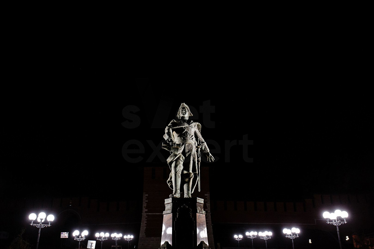 Peter the Great Monument Lighting in Nizhny Novgorod - outdoor lighting project