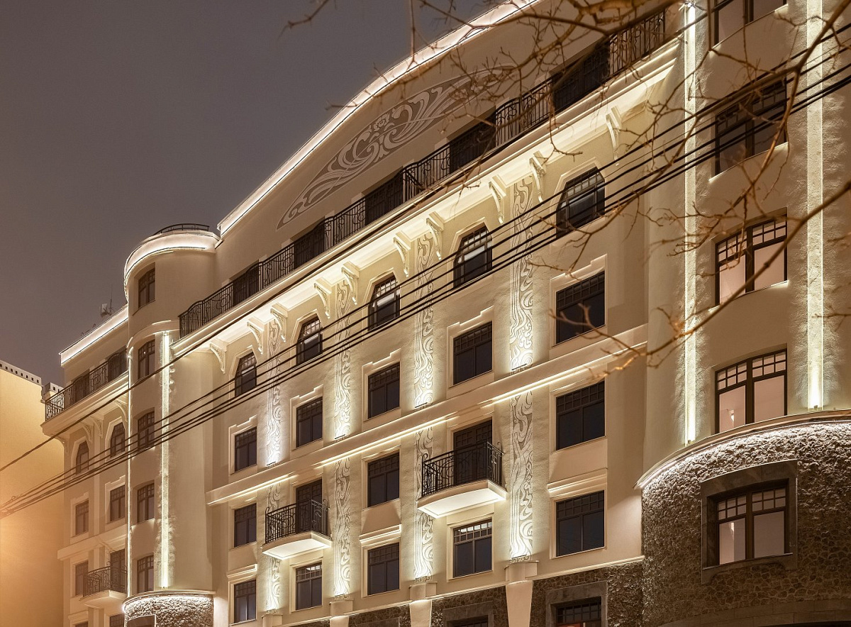 Idealist Clubhouse - outdoor lighting project